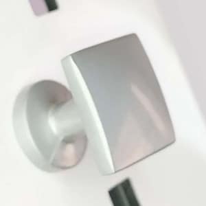 H srebrny 21x21mm 1szt